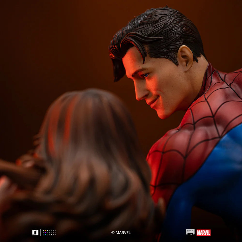 082026 - Spider-Man statuette - Spider-Man & Mary Jane - Diorama Iron Studio