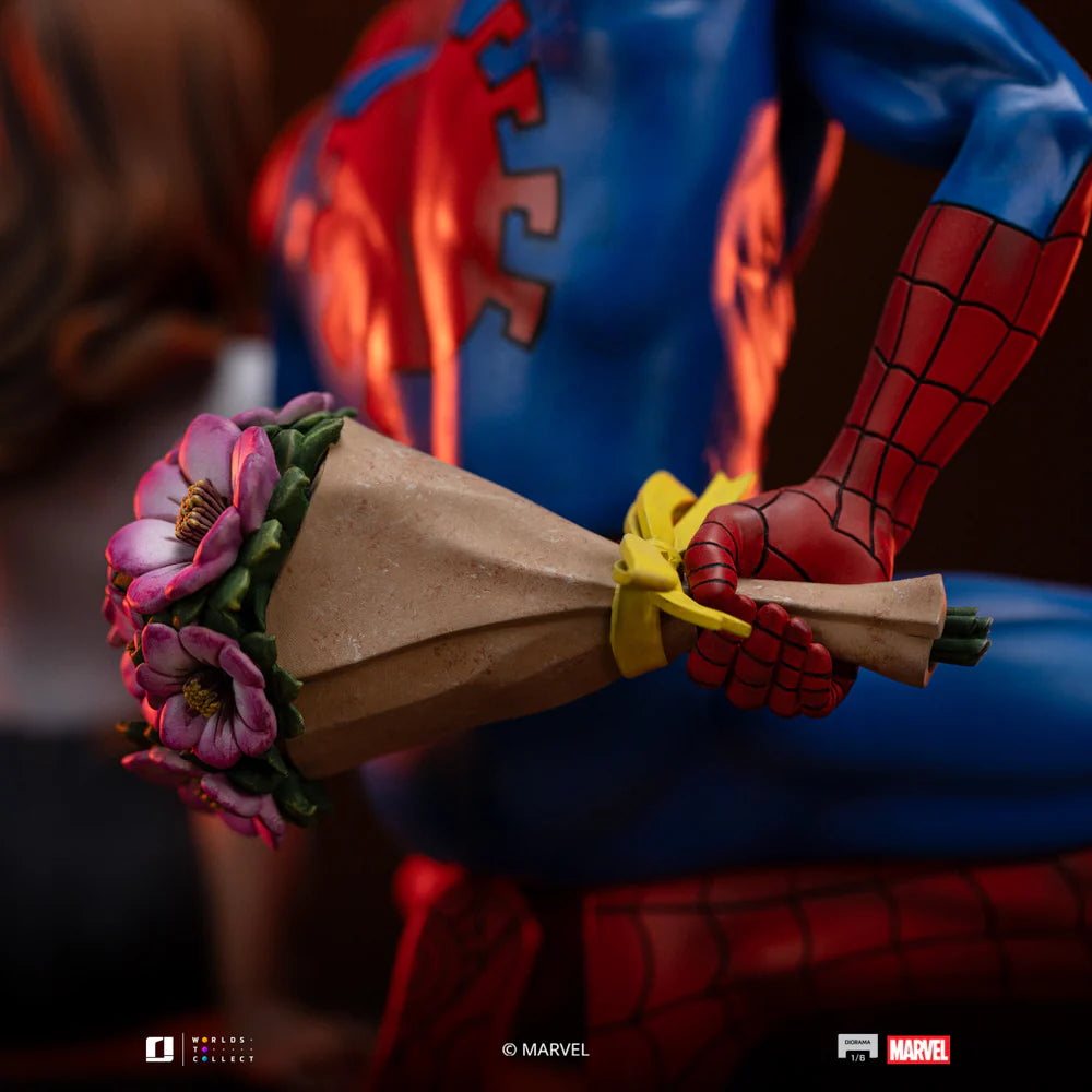 082026 - Spider-Man statuette - Spider-Man & Mary Jane - Diorama Iron Studio