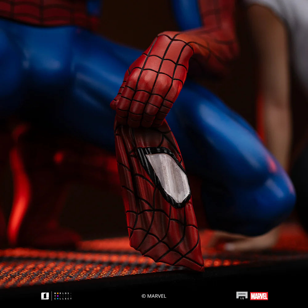 082026 - Spider-Man statuette - Spider-Man & Mary Jane - Diorama Iron Studio