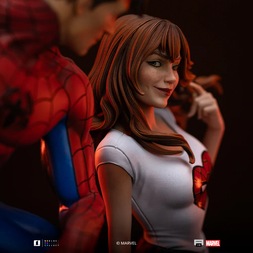 082026 - Spider-Man statuette - Spider-Man & Mary Jane - Diorama Iron Studio
