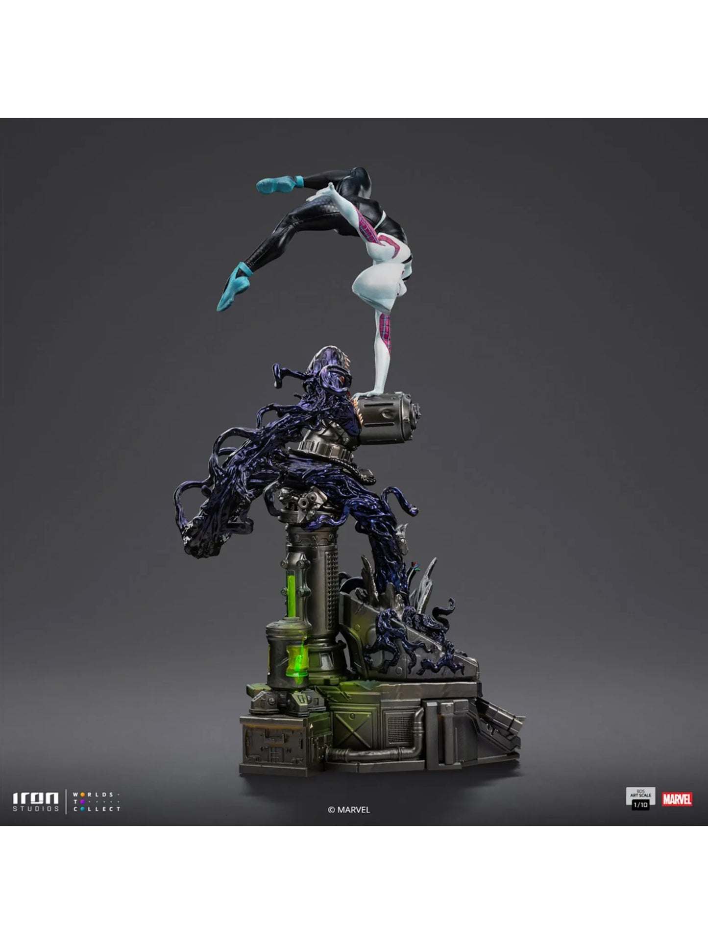 122025 - Marvel Comics - Ghost Spider - Statuette Diorama Iron Studio