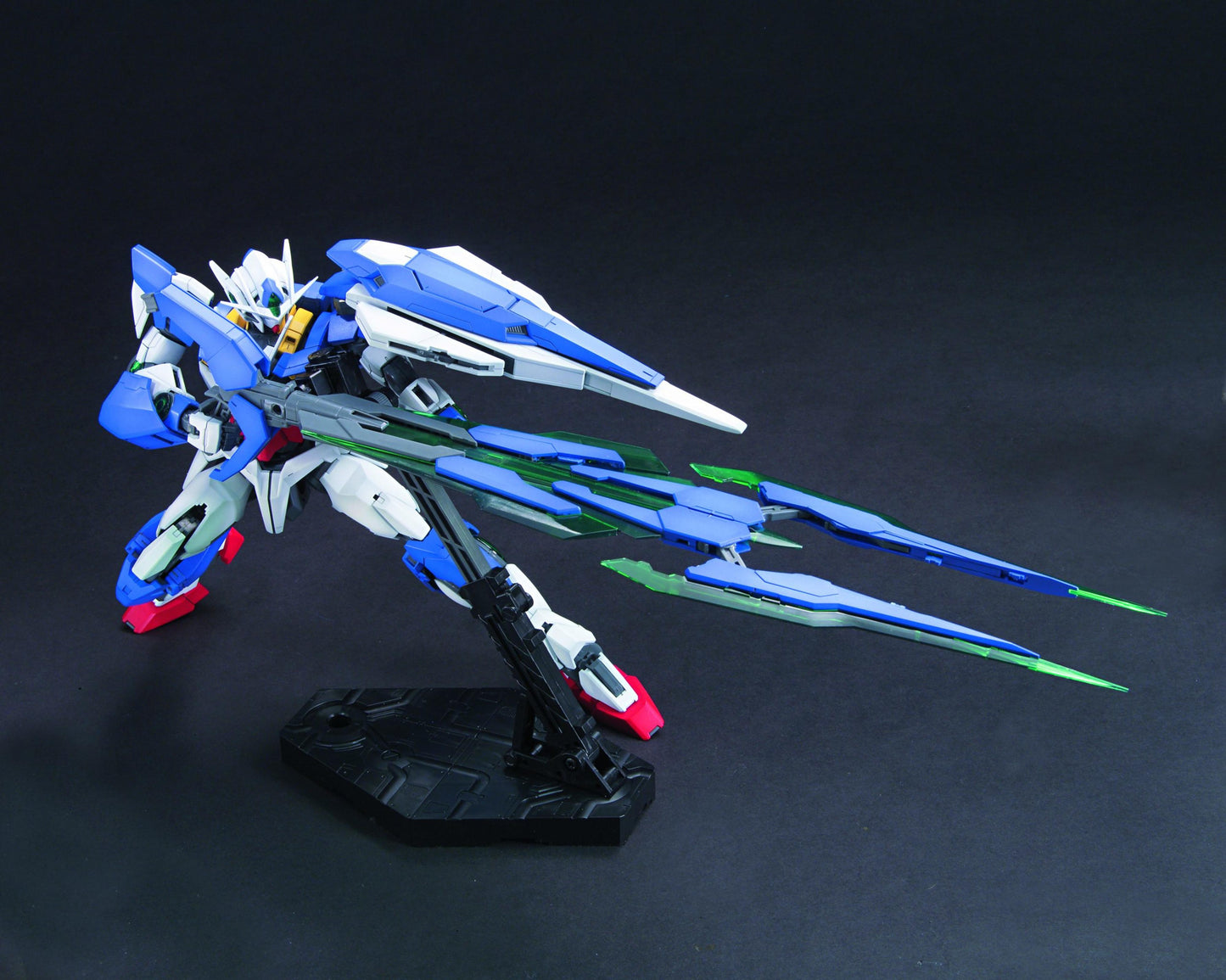 Gundam - MG 1/100 00 Qan'T' - Gunpla