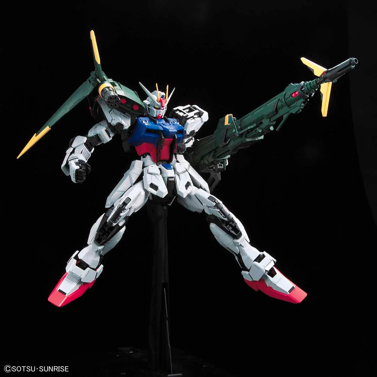 Gundam - PG 1/60 GAT-X105+AQM/E-YM1 Perfect Strike Gundam - Gunpla
