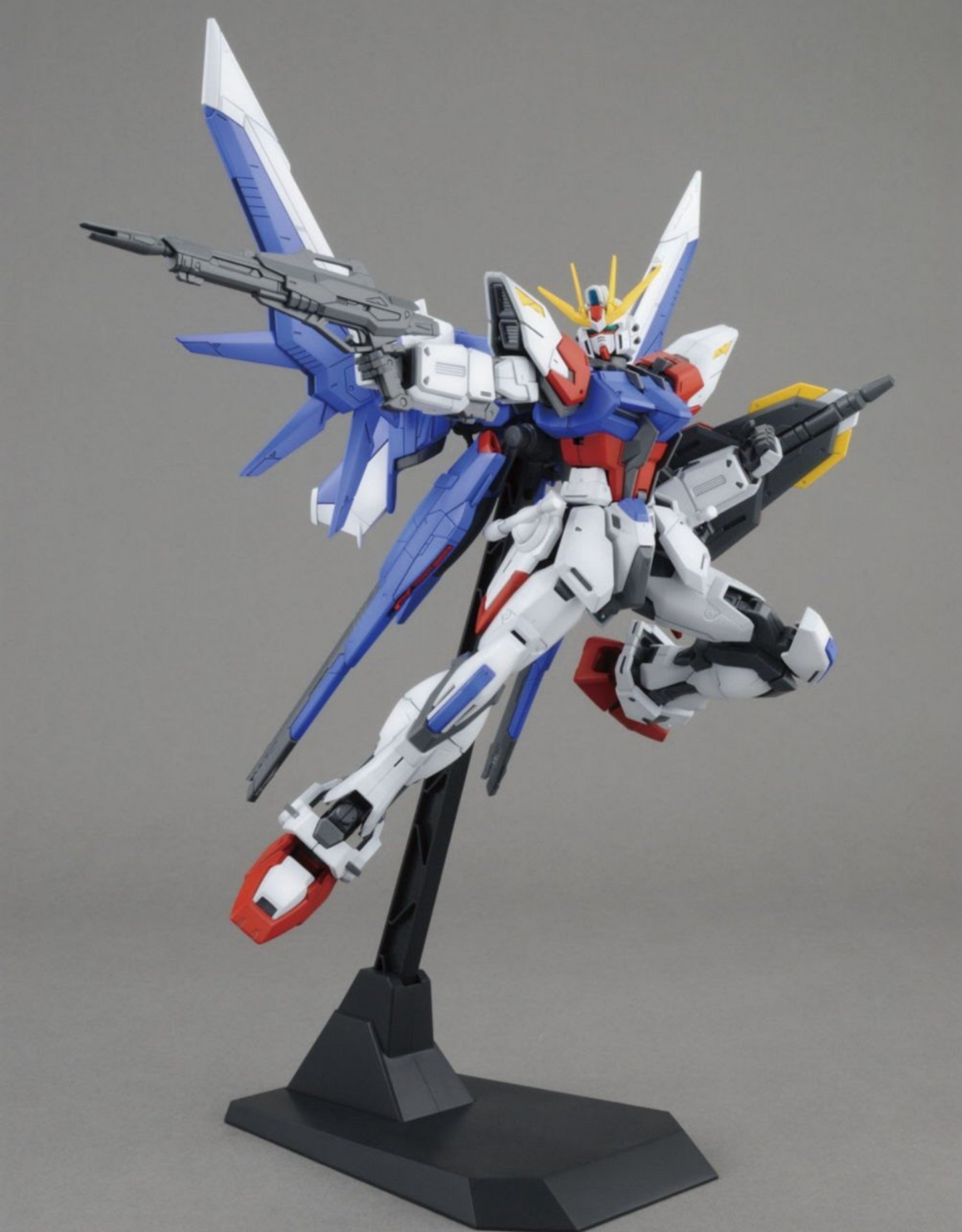 Gundam - MG 1/100 Strike Gundam Full Pack - Gunpla