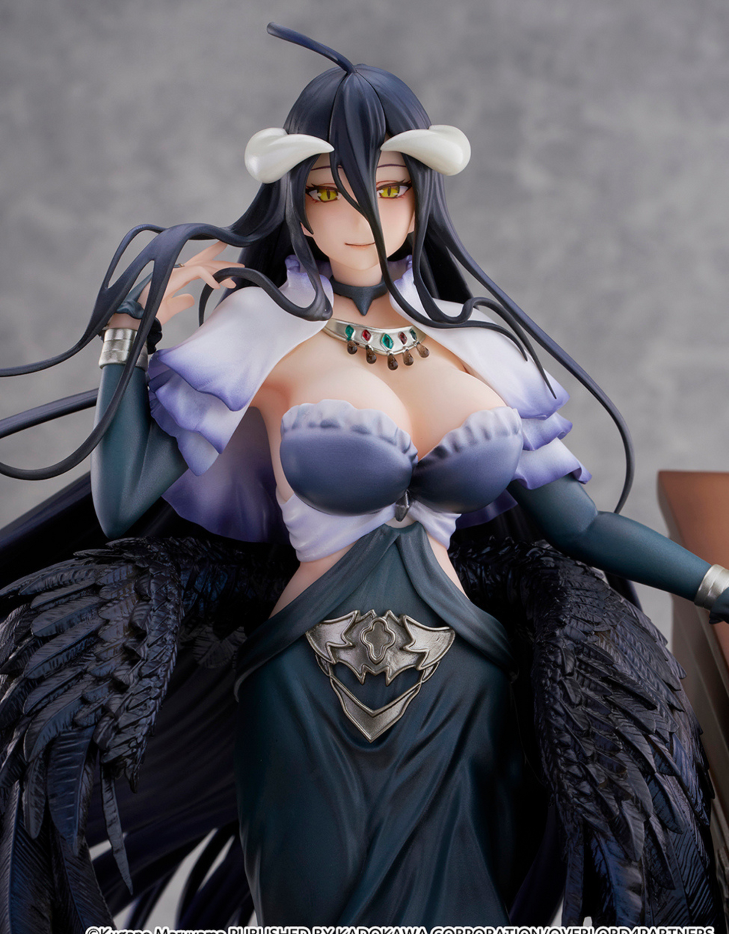 022026 - Overlord - Albedo (Jet Black Dress Ver.) - Statuette Estream