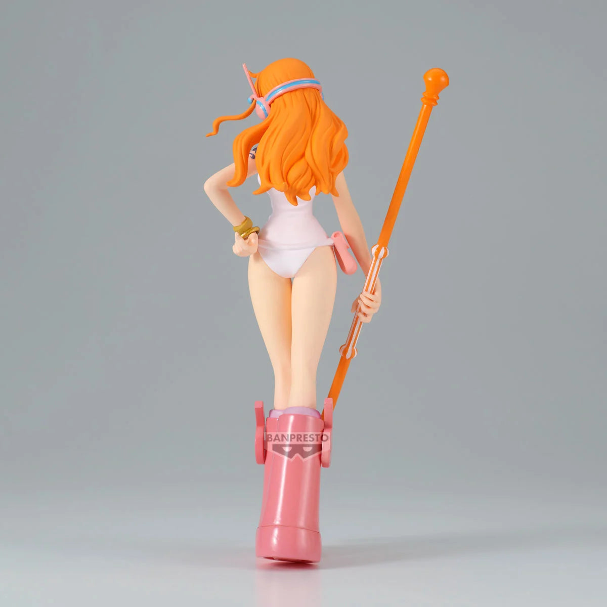 102025 - One Piece - Nami - Figurine Banpresto