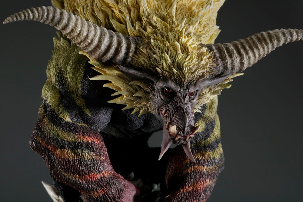 012026 - Monster Hunter Iceborn - Rajang - Statuette Capcom
