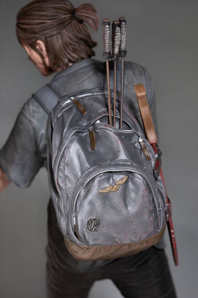 122025 - The Last of Us Part II - Ellie - Statuette Dark Horse