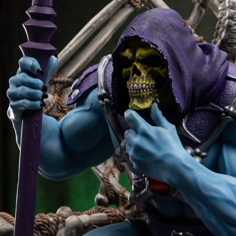 112025 - Les Maîtres de l'Univers - Skeletor sur Trône - Statuette Iron Studio