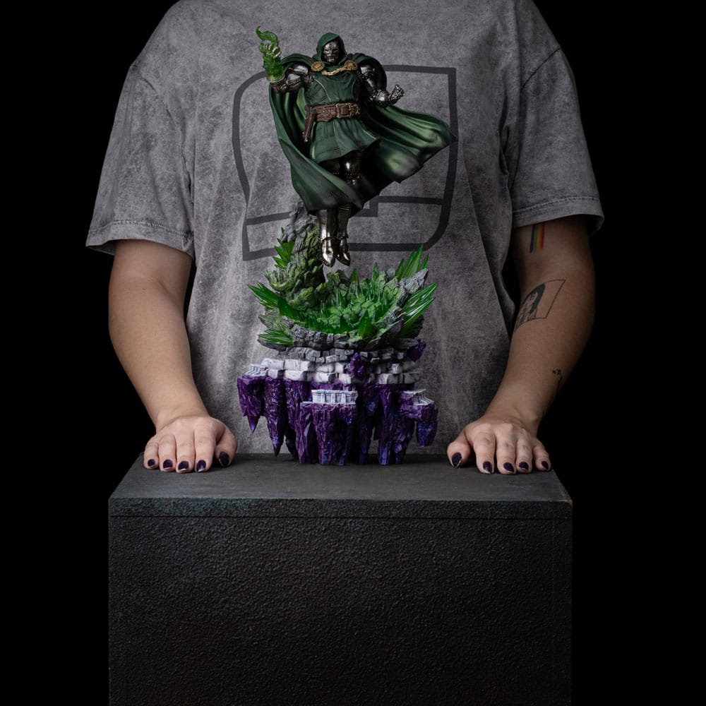 122025 - The Infinity Gauntlet Marvel Legends Diorama statuette 1/10 Art Scale Infinity Doctor Doom Deluxe Edition