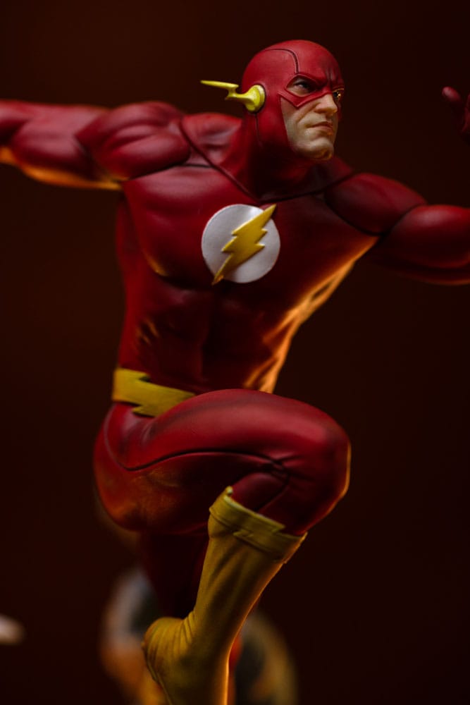 022026 - DC Comics - Flash - Statuette Iron Studio