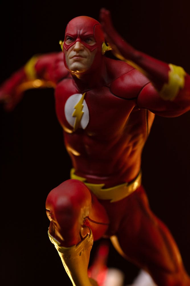 022026 - DC Comics - Flash - Statuette Iron Studio