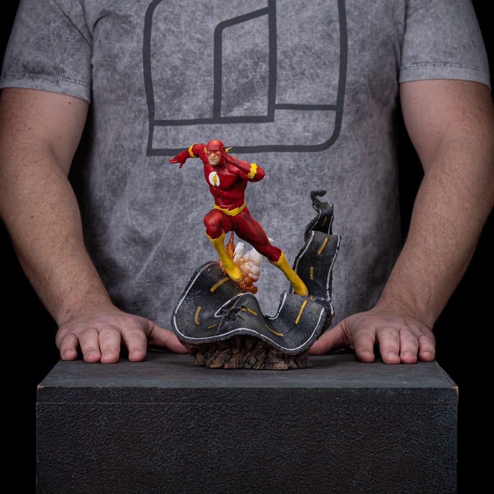 022026 - DC Comics - Flash - Statuette Iron Studio