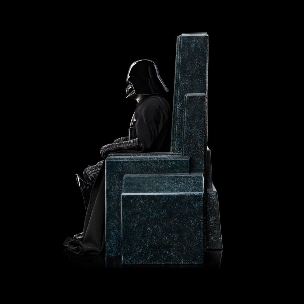 052026 - Star Wars - Darth Vader on Throne - Statuette Iron Studio