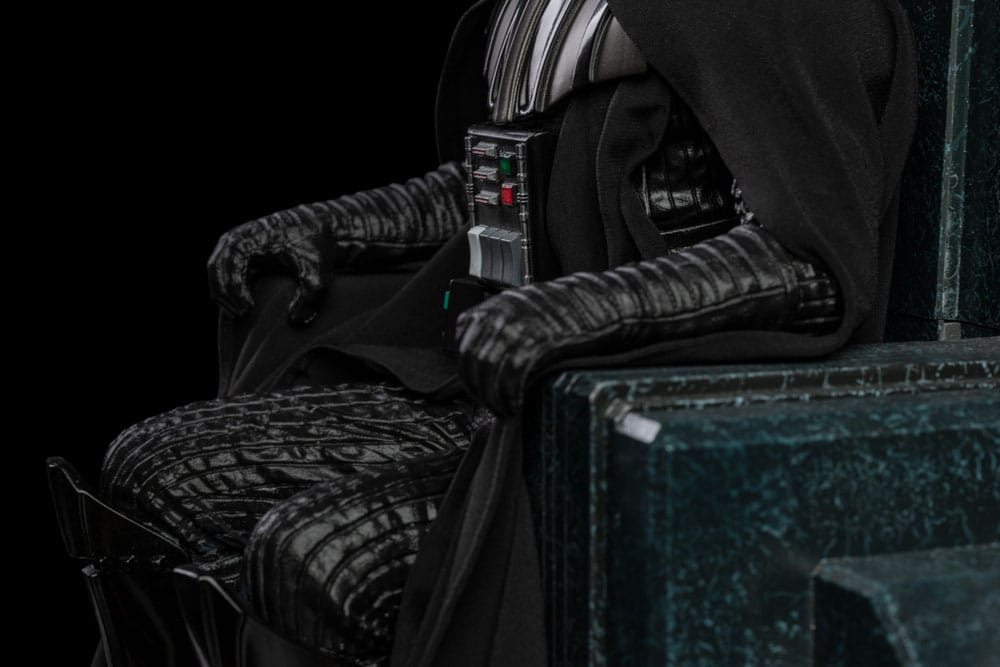052026 - Star Wars - Darth Vader on Throne - Statuette Iron Studio