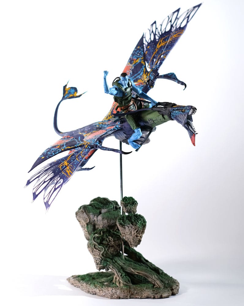 112025 - Avatar: La Voie de l'eau - Recom Quaritch & RDA Banshee (Gold Label) - Figurine Articulée