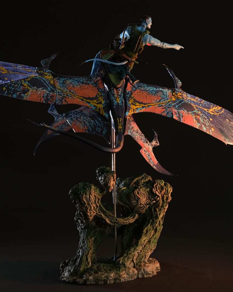 112025 - Avatar: La Voie de l'eau - Recom Quaritch & RDA Banshee (Gold Label) - Figurine Articulée