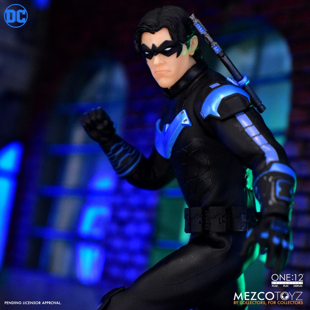 DC Comics - Nightwing - Figurine Articulée Mezco Toys