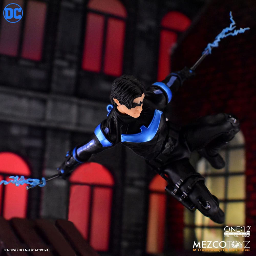 DC Comics - Nightwing - Figurine Articulée Mezco Toys