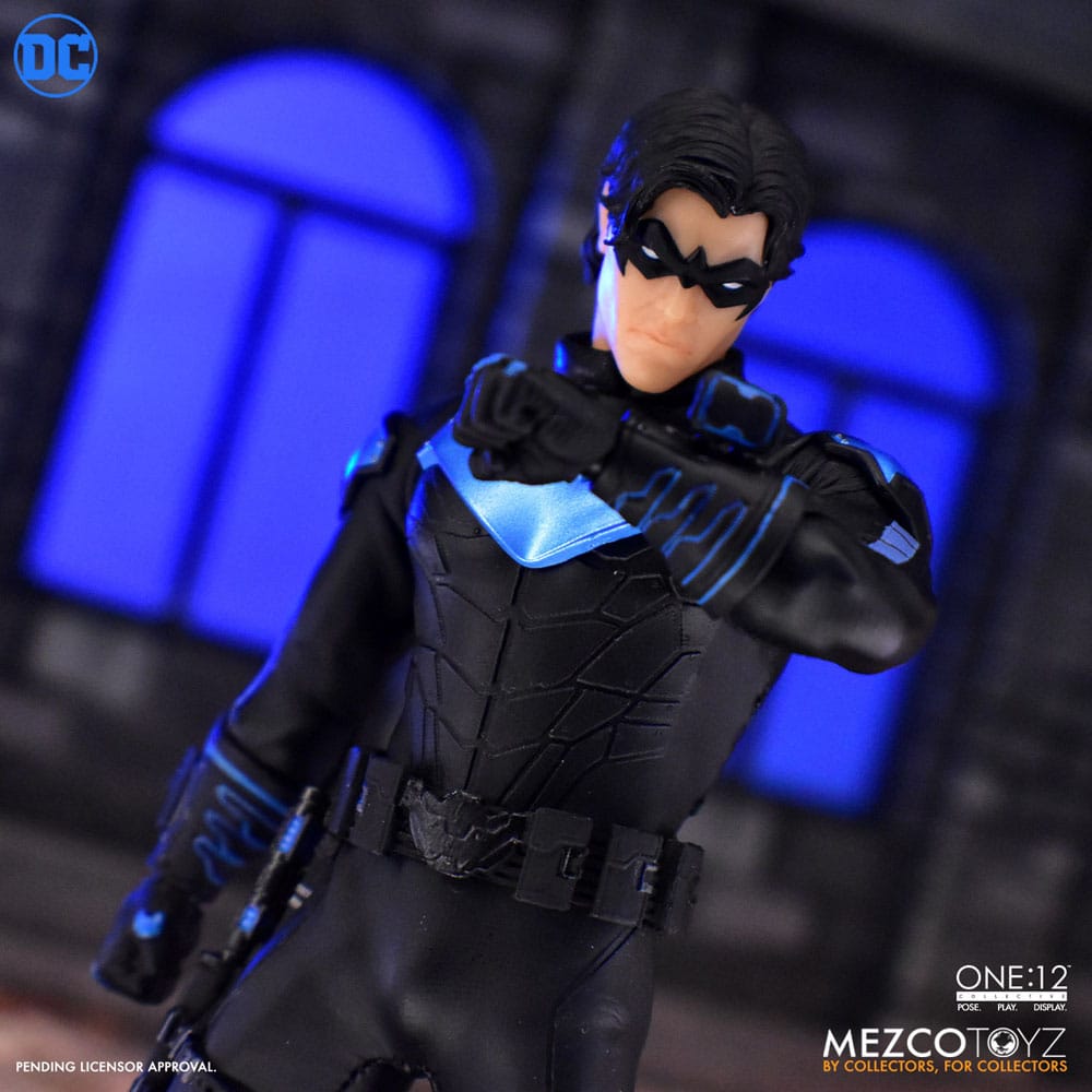 DC Comics - Nightwing - Figurine Articulée Mezco Toys