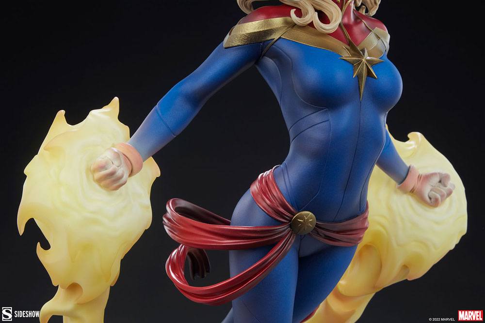 122025 - Marvel - Captain Marvel - Statuette Sideshow