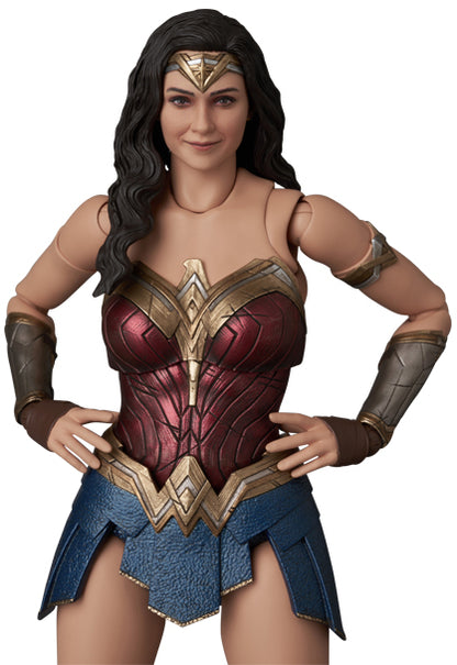 122026 - Wonder Woman - Wonder Woman Justice League Ver. - Figurine Articulée Medicom Toys