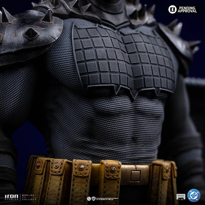 112026 - DC Comics - Batman Absolute - Statuette Iron Studio