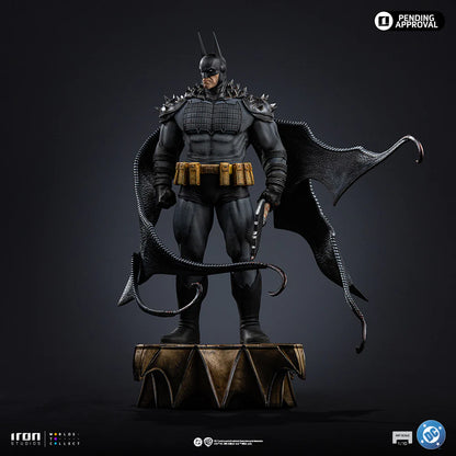 112026 - DC Comics - Batman Absolute - Statuette Iron Studio