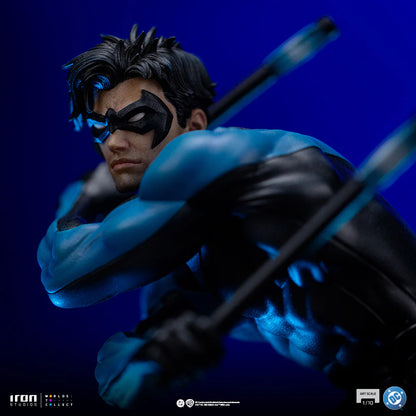 082026 - DC Comics - Nightwing - Statuette Iron Studio