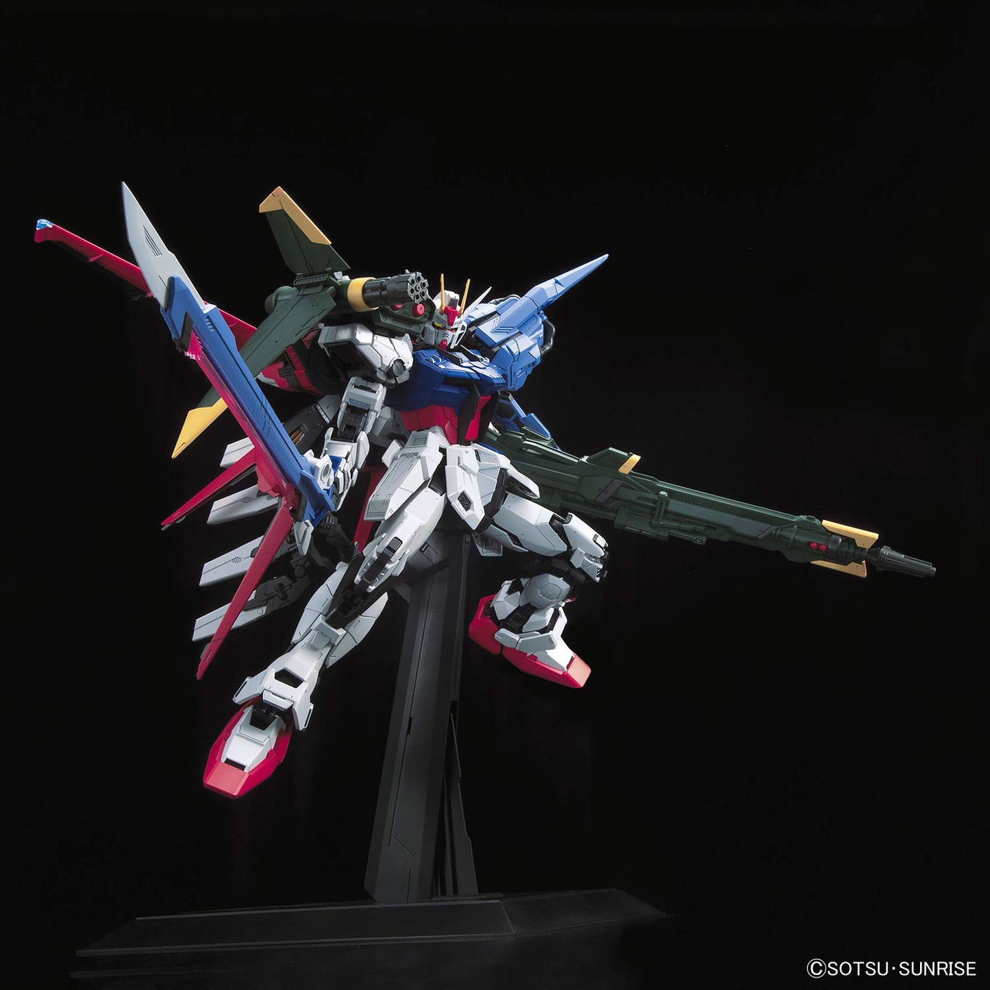 Gundam - PG 1/60 GAT-X105+AQM/E-YM1 Perfect Strike Gundam - Gunpla