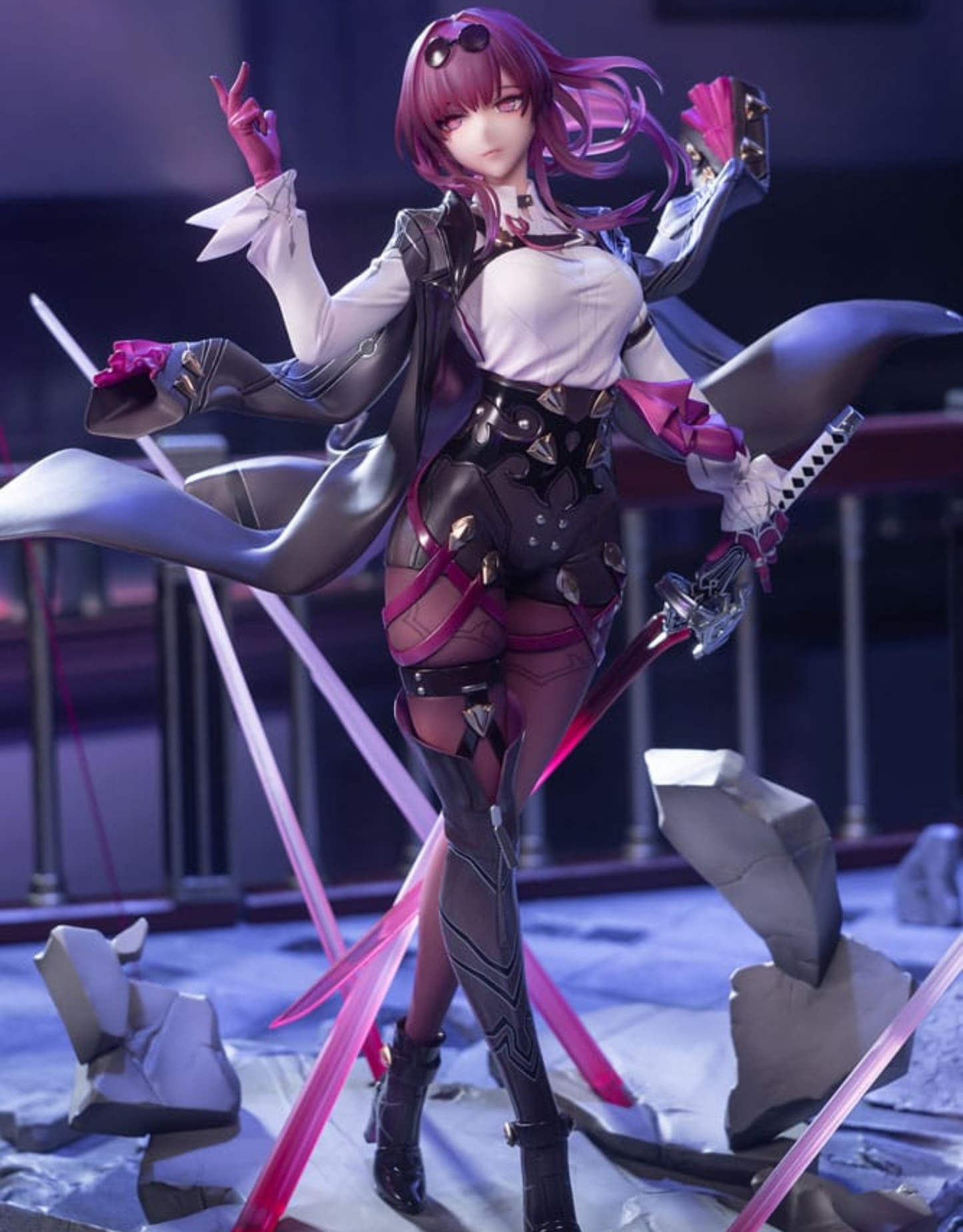 032026 - Honkai: Star Rail - Kafka - Statuette Kafka