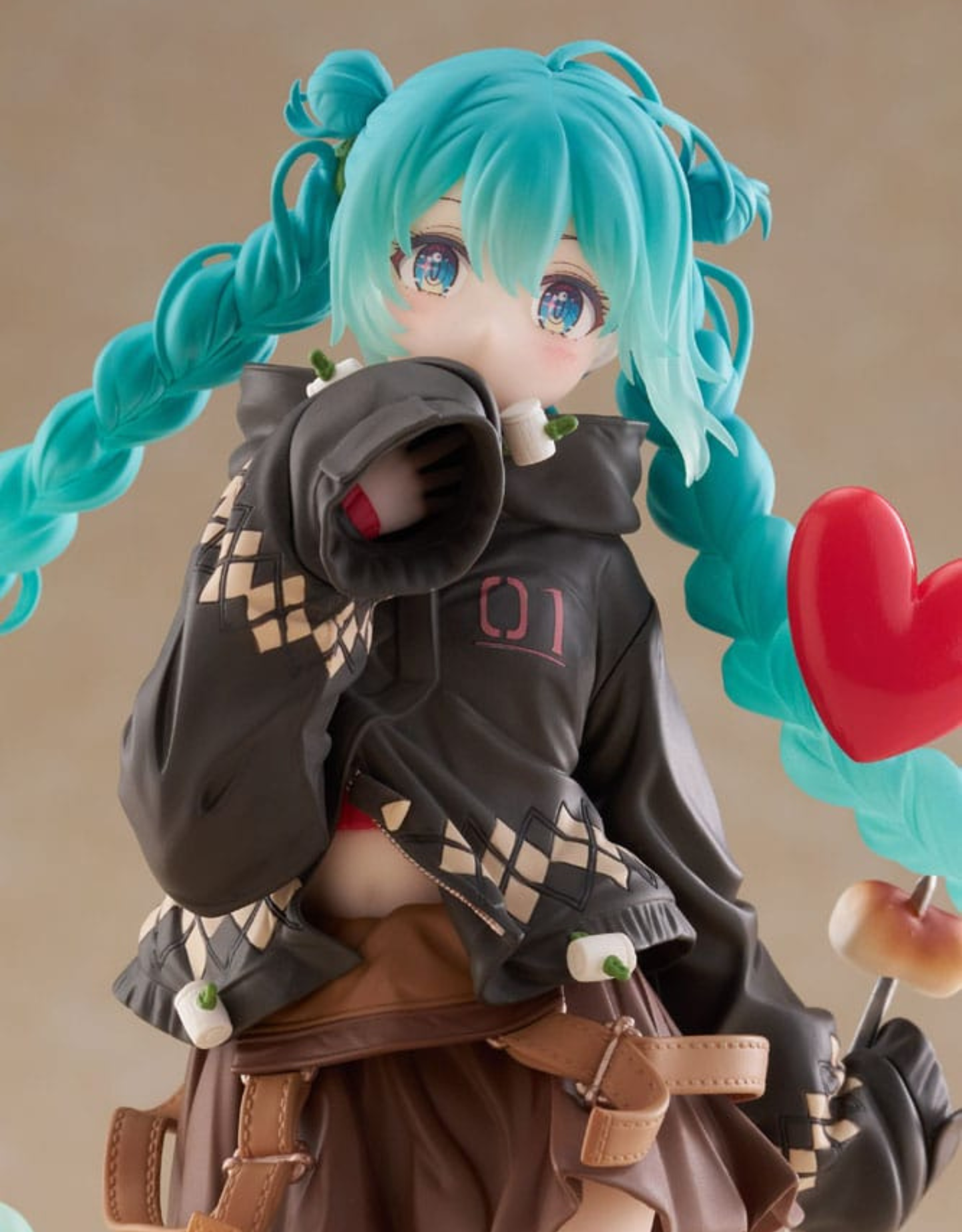 052026 - Hatsune Miku - Fashion Outdoor - Figurine Taito
