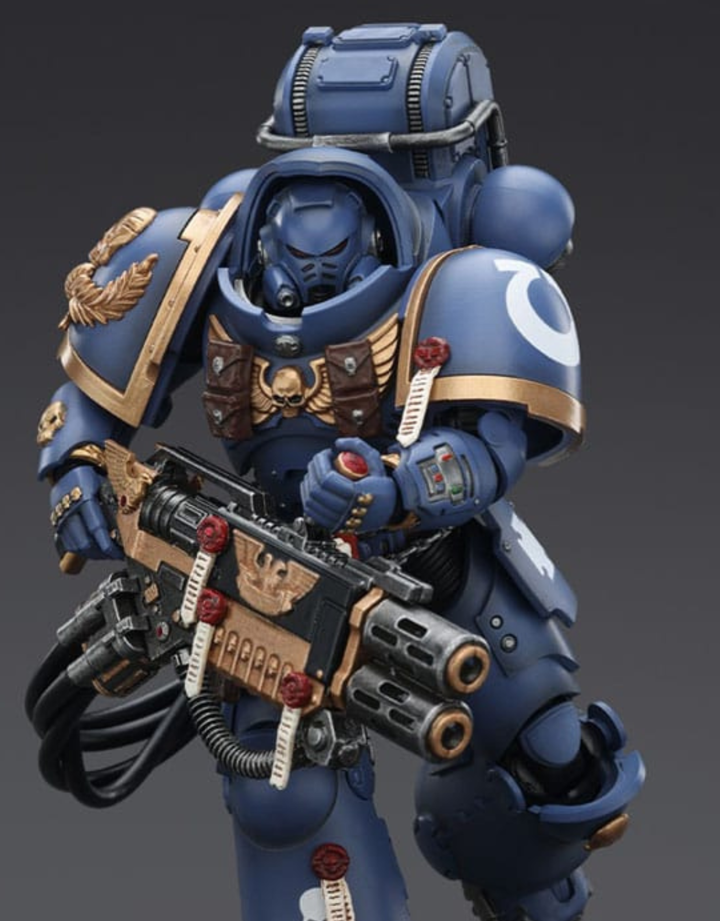 032026 - Warhammer 40k : Space Marine 2 - Ultramarines Heavy Artificer Armor with Relic Multi-Melta - Figurine Articulée Joytoy