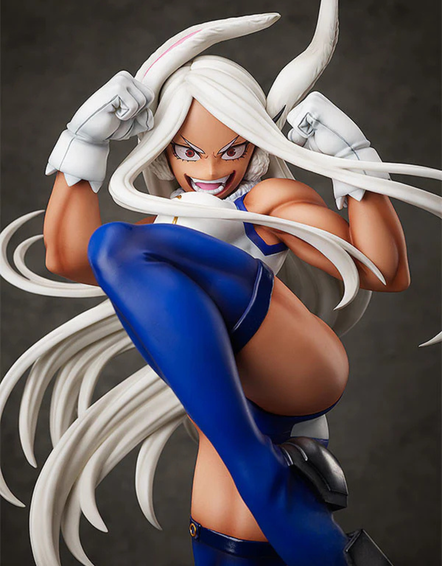 052026 - My Hero Academia - Mirko - Statuette FREEing