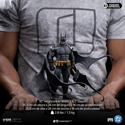 112026 - DC Comics - Batman Absolute - Statuette Iron Studio