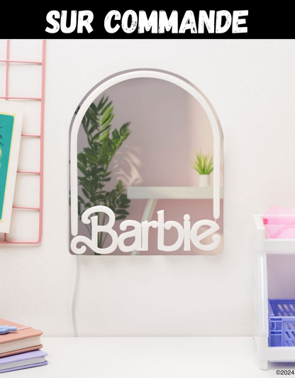 Sur Commande - Barbie - Miroir Mural (Éclairage LED) - Goodies Paladone