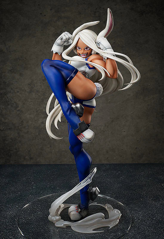 052026 - My Hero Academia - Mirko - Statuette FREEing