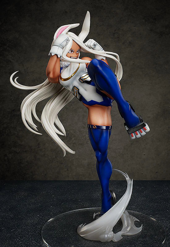 052026 - My Hero Academia - Mirko - Statuette FREEing