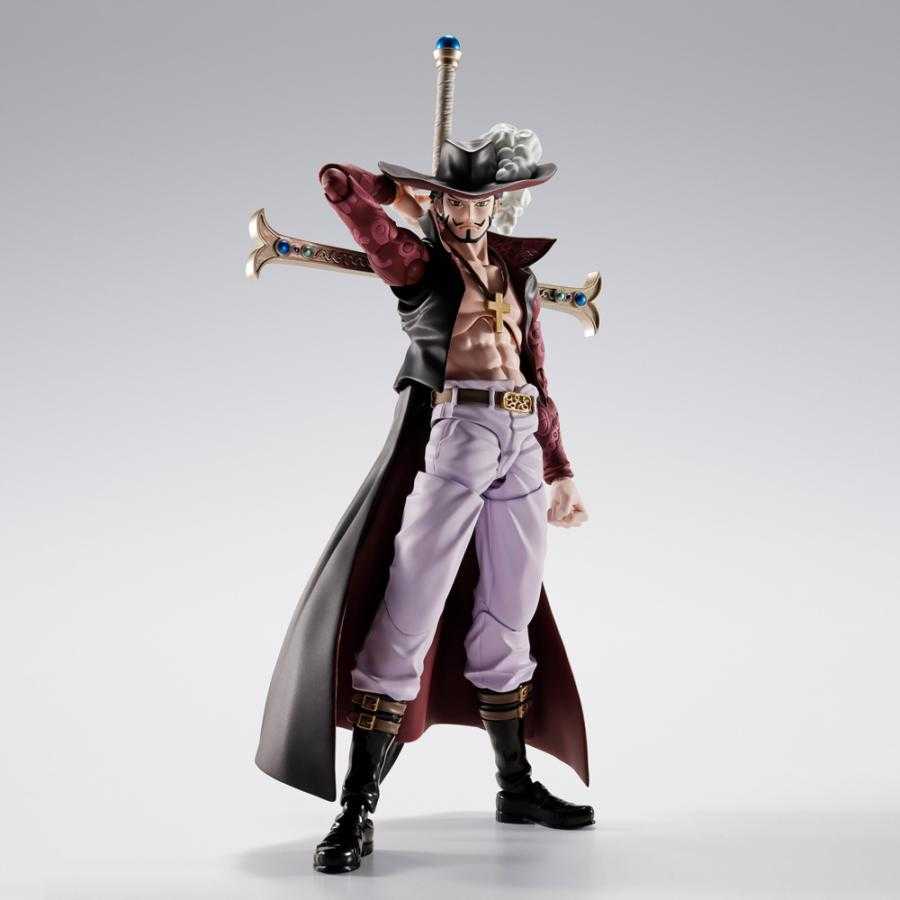 022026 - One Piece - Dracule Mihawk - Figurine Articulée S.H. FiguARTS