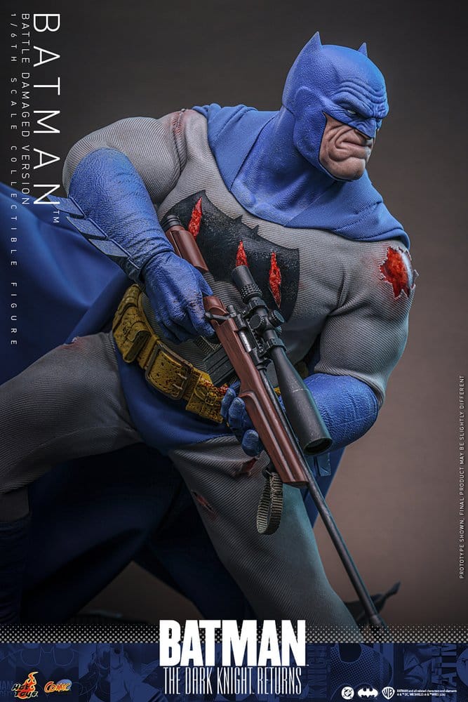 062027 - The Dark Knight Returns - Batman (Battle Damaged) – Figurine Articulée Hot Toys