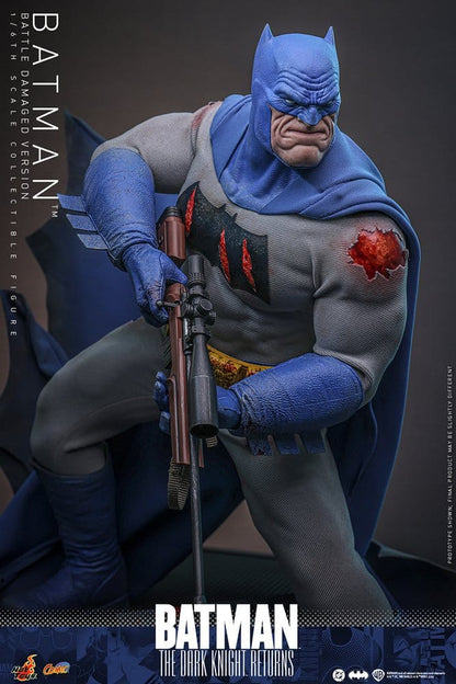 062027 - The Dark Knight Returns - Batman (Battle Damaged) – Figurine Articulée Hot Toys