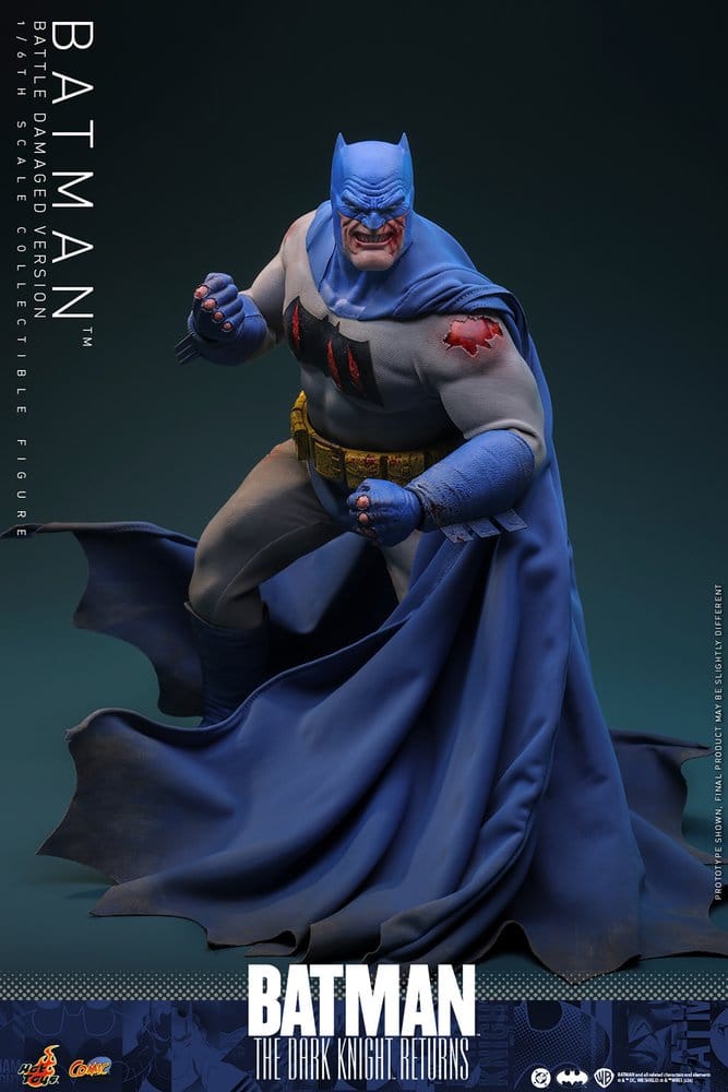 062027 - The Dark Knight Returns - Batman (Battle Damaged) – Figurine Articulée Hot Toys