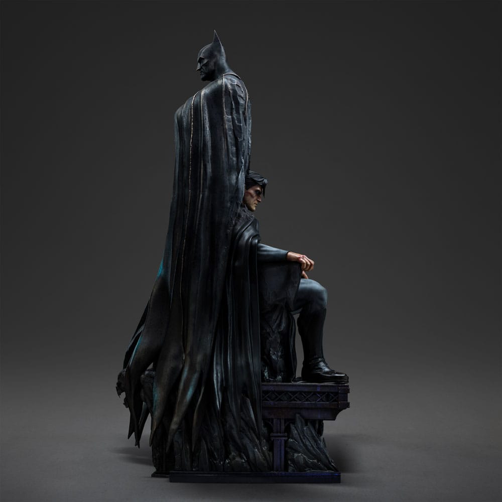112025 - DC Comics - Batman & Bruce Wayne - Statuette Iron Studio