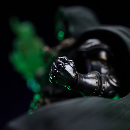 122025 - The Infinity Gauntlet Marvel Legends Diorama statuette 1/10 Art Scale Infinity Doctor Doom Deluxe Edition
