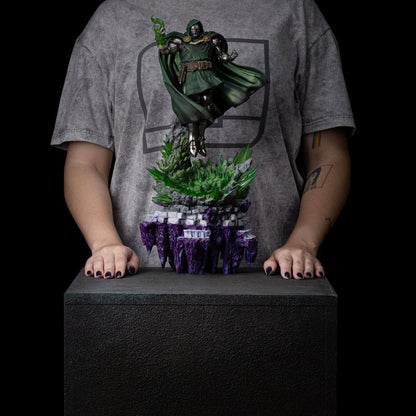 122025 - The Infinity Gauntlet Marvel Legends Diorama statuette 1/10 Art Scale Infinity Doctor Doom Deluxe Edition