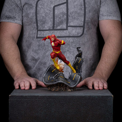 022026 - DC Comics - Flash - Statuette Iron Studio