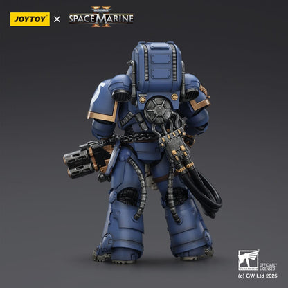 032026 - Warhammer 40k : Space Marine 2 - Ultramarines Heavy Artificer Armor with Relic Multi-Melta - Figurine Articulée Joytoy