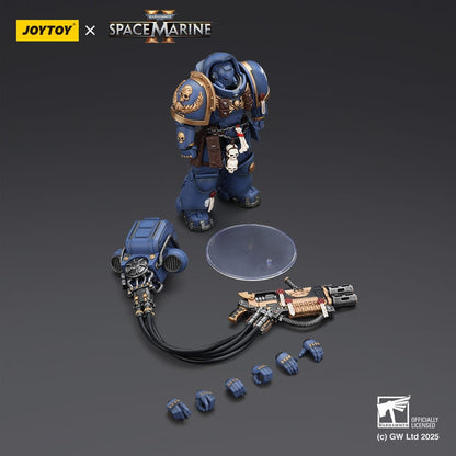 032026 - Warhammer 40k : Space Marine 2 - Ultramarines Heavy Artificer Armor with Relic Multi-Melta - Figurine Articulée Joytoy