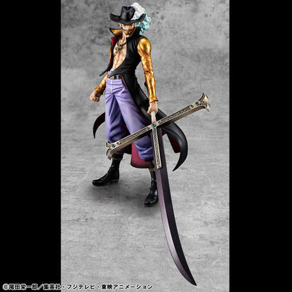 Sur Commande - One Piece - Hawk Eye Dracule Mihawk Ver.R - Statuette Megahouse