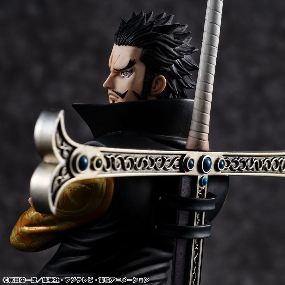 Sur Commande - One Piece - Hawk Eye Dracule Mihawk Ver.R - Statuette Megahouse